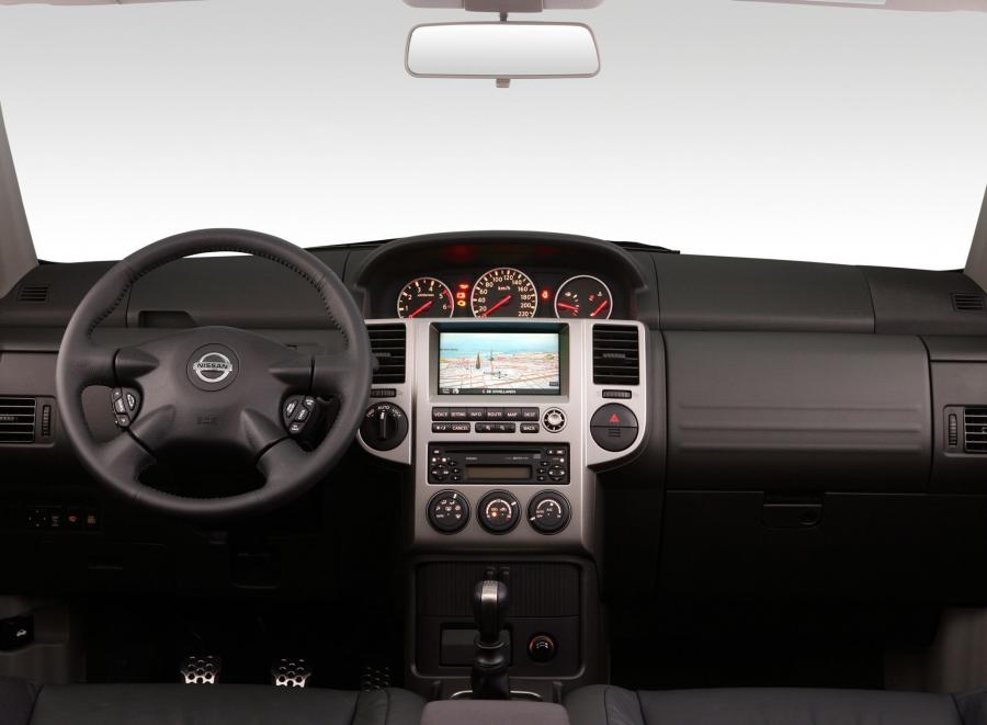  Nissan X-Trail Columbia 2006 года  (фото 7 из 8)